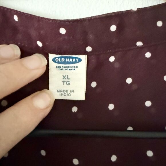 Old Navy Sheer Button Front Top in Maroon Top with White Dots Size XL - Picture 3 of 5